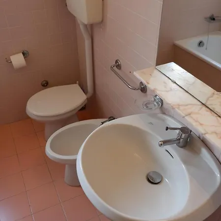 App4rent Saturno 4 - Family Apartment, Wifi, Parking Appartamento Lido di Jesolo