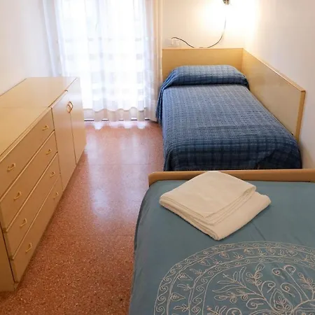 App4rent Saturno 4 - Family Apartment, Wifi, Parking Appartamento *