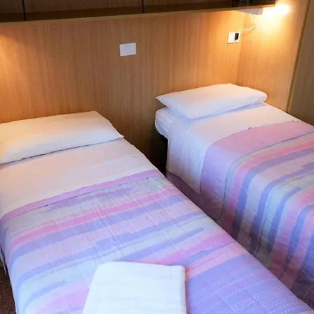 App4rent Saturno 4 - Family Apartment, Wifi, Parking Appartamento Lido di Jesolo