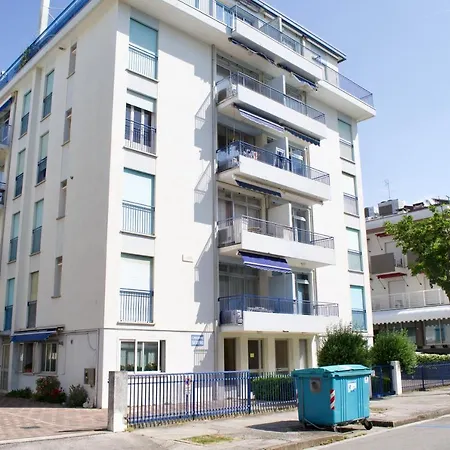 Appartamento App4rent Saturno 4 - Family Apartment, Wifi, Parking Lido di Jesolo