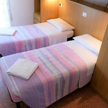 App4rent Saturno 4 - Family Apartment, Wifi, Parking Appartamento *