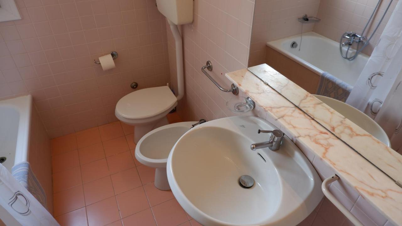 App4rent Saturno 4 - Family Apartment, Wifi, Parking Appartamento Lido di Jesolo